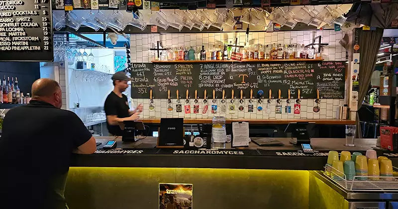 Saccharomyces Beer Cafe - Fish Lane Bar